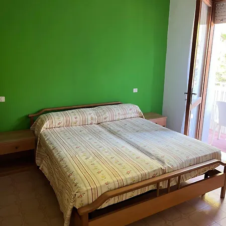 Angela Rusalen 公寓 *